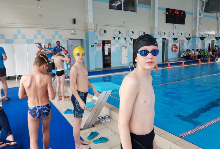 Гусевские пловцы привезли 31 медаль с «Кубока малых городов Янтарного края»
