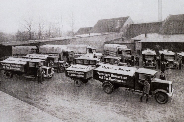 Пивоварня на пересечении улиц Бисмаркштрассе и Роон-штрассе. Вид со двора. Фотография сделана в 1935 году