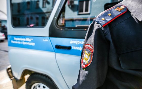 Житель Гусевского района угрожал отрубить ноги соседу