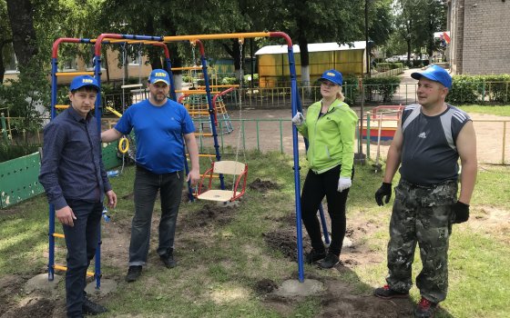 Депутаты от ЛДПР установили детскую игровую площадку в детском саду № 5