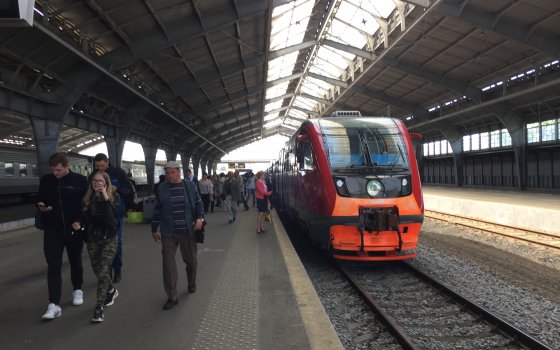 Сегодня утром в Калининград прибыл первый поезд с самого востока области