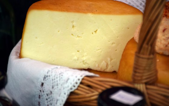 ООО «Гусевмолоко» поставляло на прилавки некачественный сыр
