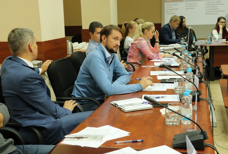 Гусев посетили участники программы подготовки высшего уровня резерва управленческих кадров