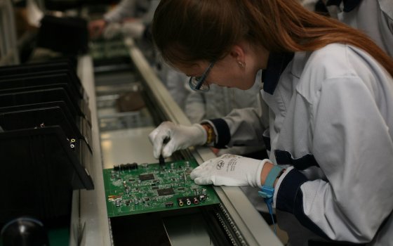 GS Group на 10 % увеличил мощности производства электроники в Калининградской области