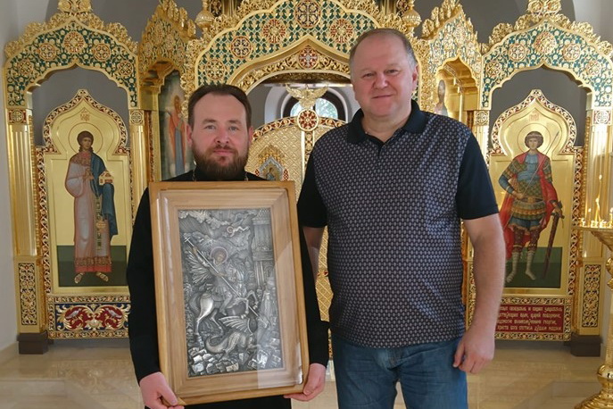 Николай Цуканов подарил гусевскому храму икону Великомученика Георгия Победоносца