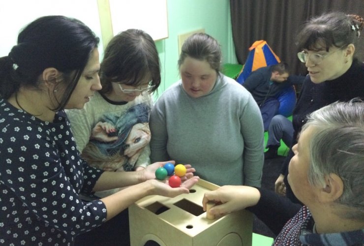 Директор гусевского социального центра рассказала о проекте «Особая комната для особых людей»