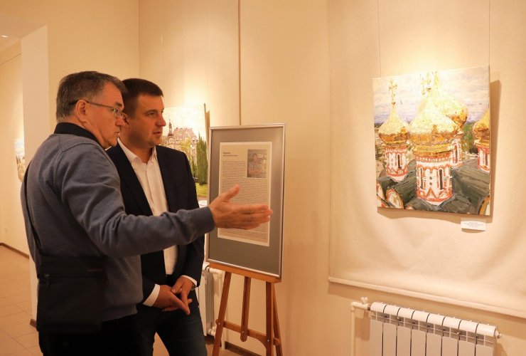 В городском музее открылась выставка пленэрных работ «Гусев. Осень. Взгляд из центра России»