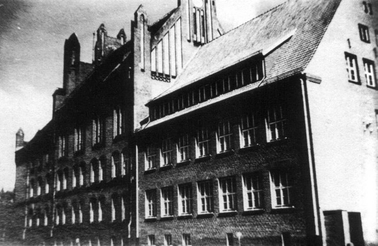 Здание Гумбинненской Фридрихшуле. Фотография 1940 года