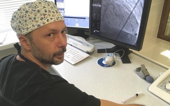 Хирург из Гусева провёл первую операцию в новом сосудистом центре