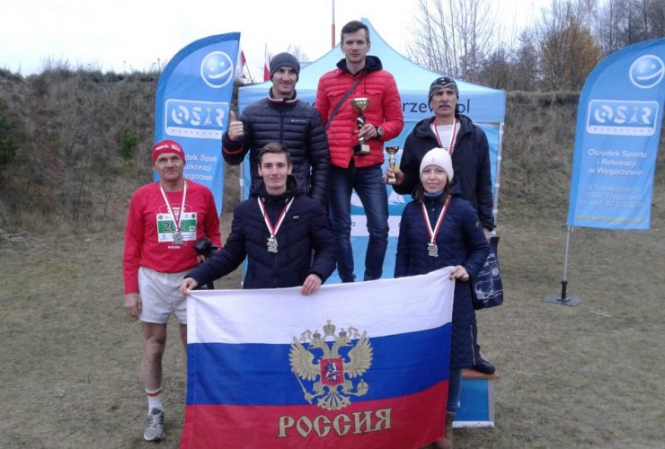 Гусевские спортсмены представляли нашу страну на забеге «BiegamBoLubię LASY» в Польше