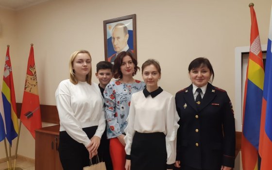 В Городской администрации прошло торжественное вручение паспортов юным гражданам РФ