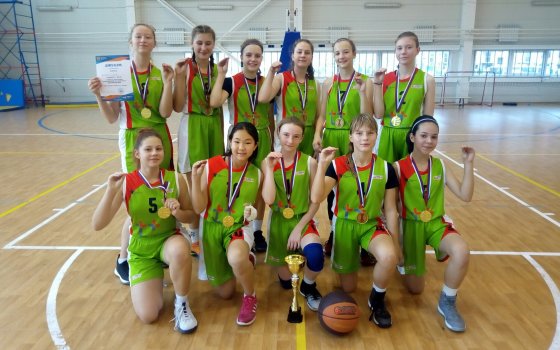 Гусевская баскетбольная команда «Кобры» взяла первое место на областных соревнованиях «Янтарный мяч»
