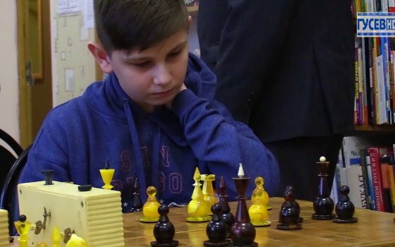 В городской библиотеке проходит шахматный турнир, посвящённый 75-летию штурма Гумбиннена