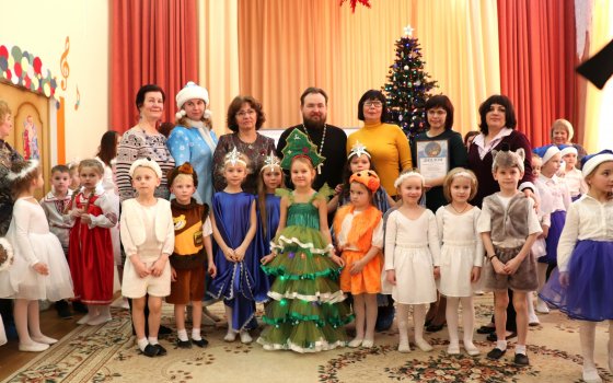 В Гусеве прошёл Рождественский фестиваль «Сияние звезды» среди дошкольных образовательных организаций