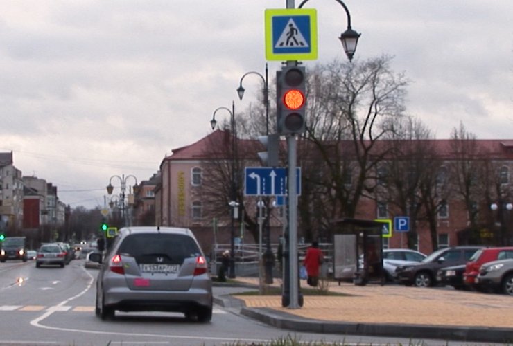 Ориентация по знакам и разметке: в Гусеве тестируют работу светофоров