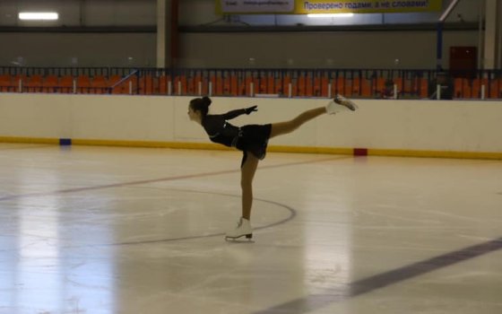 В Гусеве проходят открытые соревнования по фигурному катанию «Хрустальный лёд»