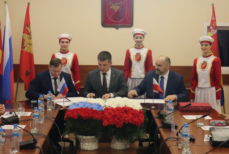 Город Гусев и гмина Рыбно подписали соглашение в рамках реализации проекта «Россия-Польша 2014-2020»
