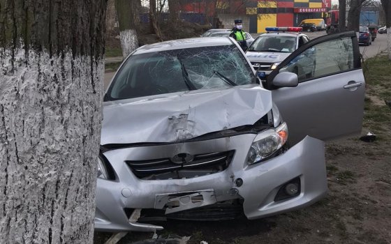 На улице Багратиона пьяный водитель попал в аварию