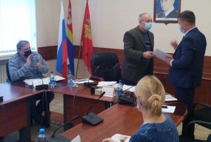 На окружном заседании депутатов утвердили кандидатуру Почетного гражданина города