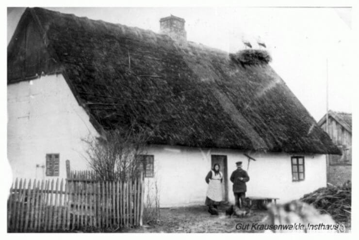 Жилой дом и жители в Пакаллнишкене. 1927 год