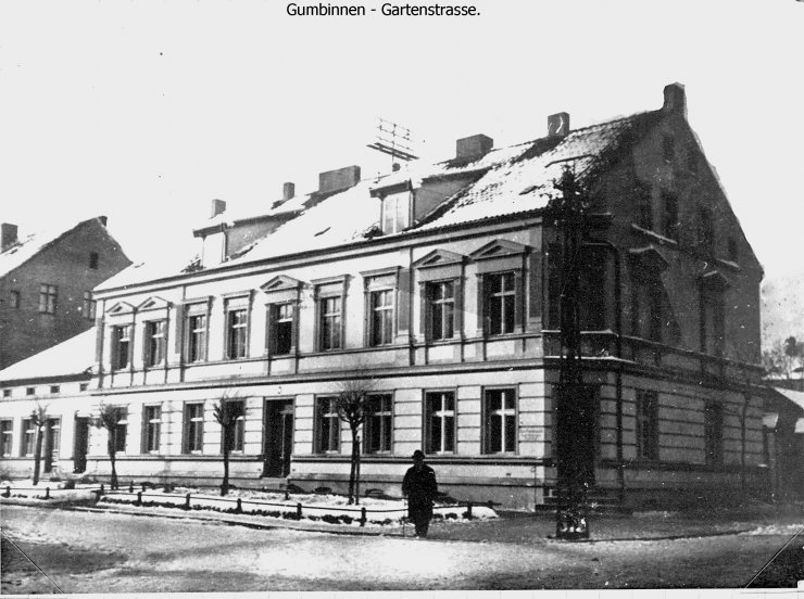 Пересечение Зодайкерштрассе и Гартенштрассе (пересечение улиц Ульяновых и Красноармейская). Здание не сохранилось. Фотография 1924 года