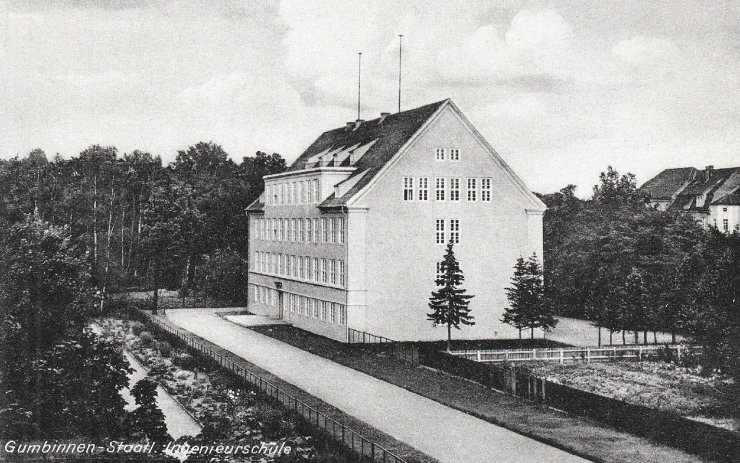 Зодайкерштрассе, школа инженеров (школа № 1, корпус для младших классов). Фотография 1930 года