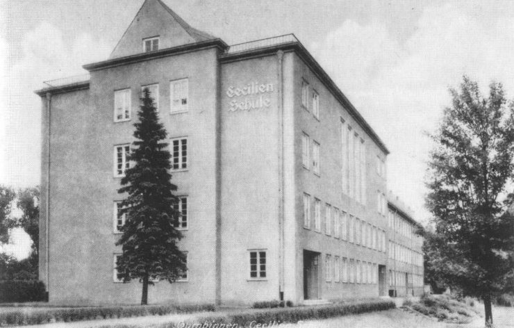 Зодайкерштрассе, школа для девочек (школа № 1, корпус для старших классов). Фотография 1933 года