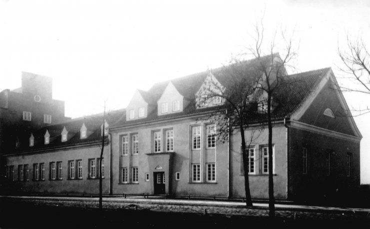 Зодайкерштрассе, городской физкультурный зал (Городской Дом культуры). 1930–1935 годы