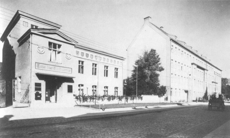 Гартенштрассе, дом ремесел и новая ратуша. Фотография 1938 года