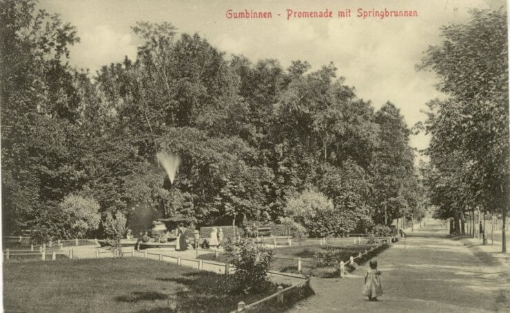 Линденштрассе — Гинденбургштрассе, променад (в районе памятника «Штыковая атака»). 1900 годы