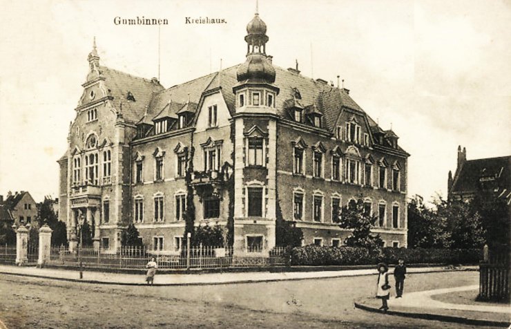 Линденштрассе — Гинденбургштрассе (штаб дивизии). 1910–1913 годы