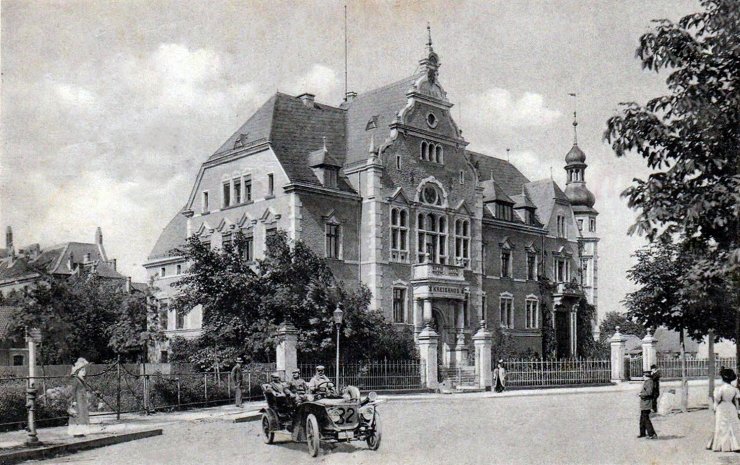 Линденштрассе — Гинденбургштрассе (штаб дивизии). 1910–1918 годы