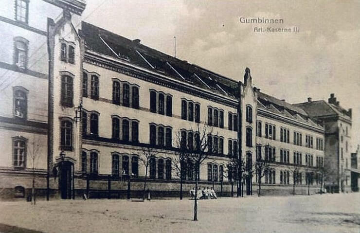 Шлозберг-штрассе, казармы артиллеристов, вид со двора, 1908 год