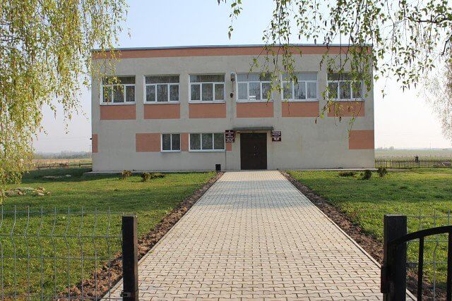 Региональные власти выделяют 112 млн рублей на ремонт сельских ДК и школ искусств