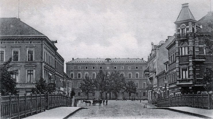 Здания на пересечении с Даммштрассе, 1895–1903 годы (здания на пересечении улиц Победы и Правобережной)