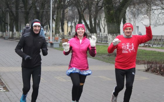 Гусевские спортсмены приняли участие в рождественском забеге