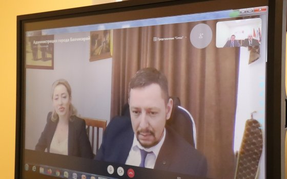 Гусев и Бахчисарай провели встречу в режиме видеоконференции