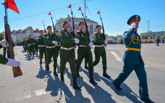 Гусевские военнослужащие начали подготовку к параду Победы