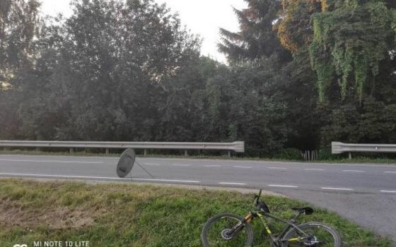 Между Черняховском и Гусевом водитель мопеда сбил 15-летнюю велосипедистку и скрылся