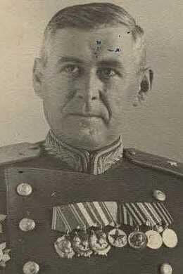 Члены военного совета 2-й и 5-й армий генералы Черешнюк и Деньгин