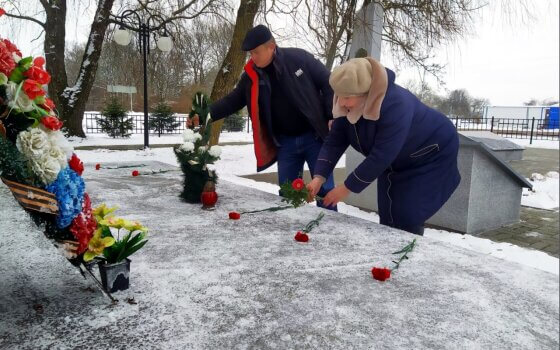 Сегодня в Гусевском городском округе почтили память героев Отечества