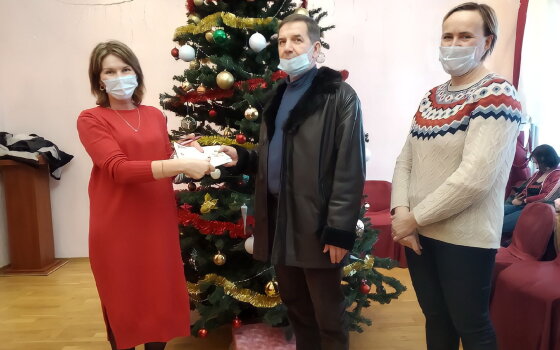 Жители Гусева оплатили воспитанникам центра «Росток» 104 билета на посещение ФОКа