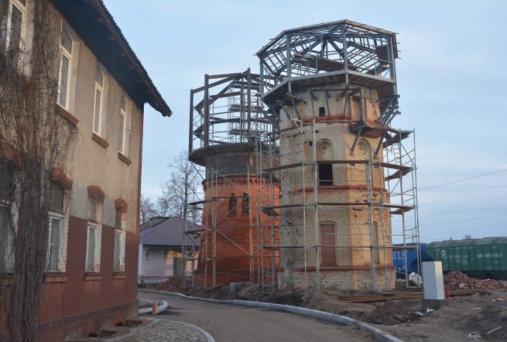 В Гусеве срывается реконструкция исторических башен у вокзала