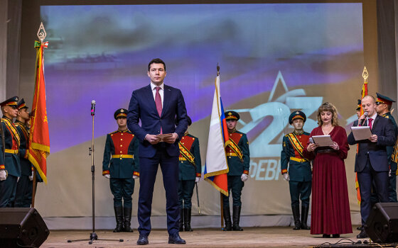 Антон Алиханов поздравил с Днём защитника Отечества военнослужащих 11-го армейского корпуса