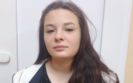 В Гусеве полиция разыскивает 15-летнюю Карину Сухомлинову, самовольно покинувшую Центр помощи детям