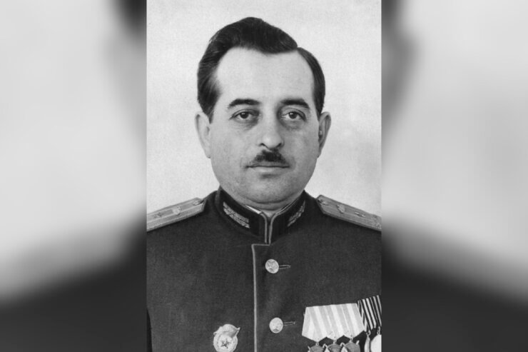 Командующий бронетанковыми войсками 2-й гвардейской армии полковник Головчанский Митрофан Яковлевич