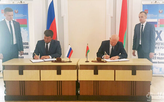 Волковыск и Гусев подписали дорожную карту по развитию сотрудничества