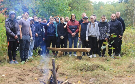 Энтузиасты провели уборку в Грэсовском лесу