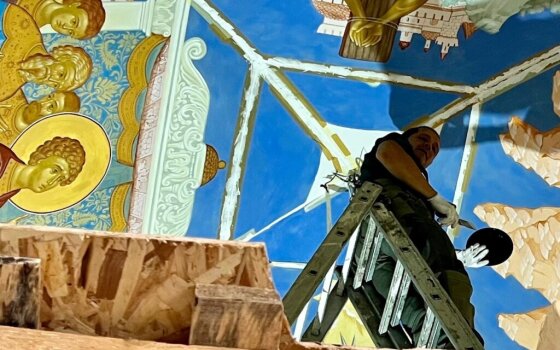 В Гусеве продолжается роспись храма Всех Святых