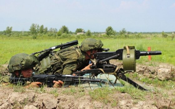 В Калининградской области мобилизованные оттачивают навыки стрельбы из гранатомётов и танков